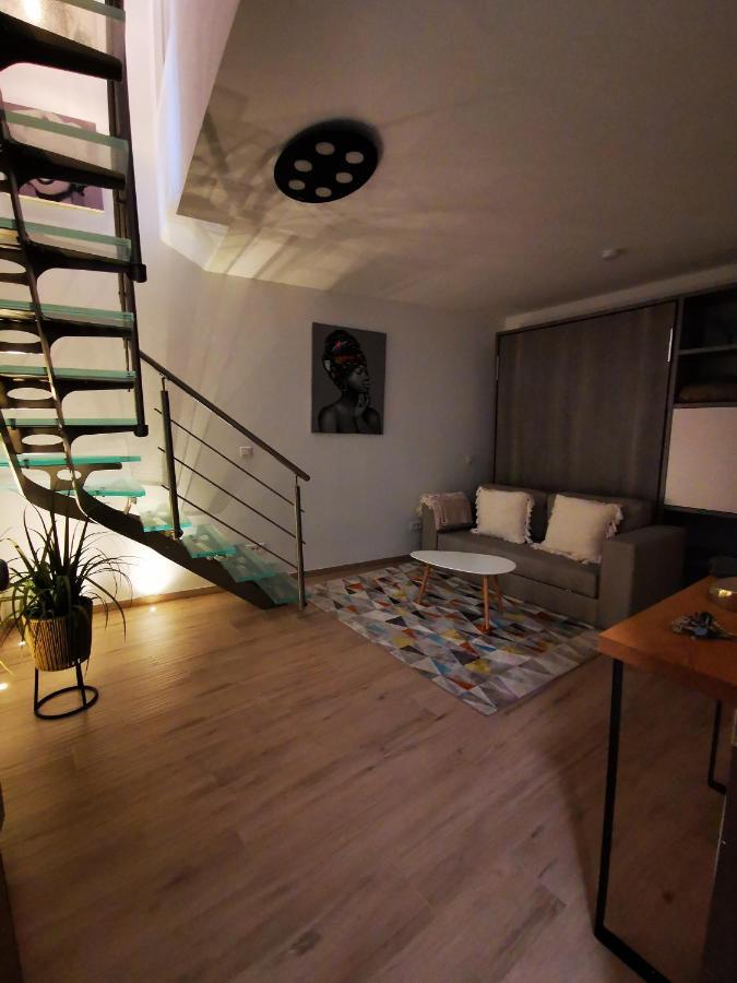 Magnifique Duplex Vue Mer Menton Exteriör bild