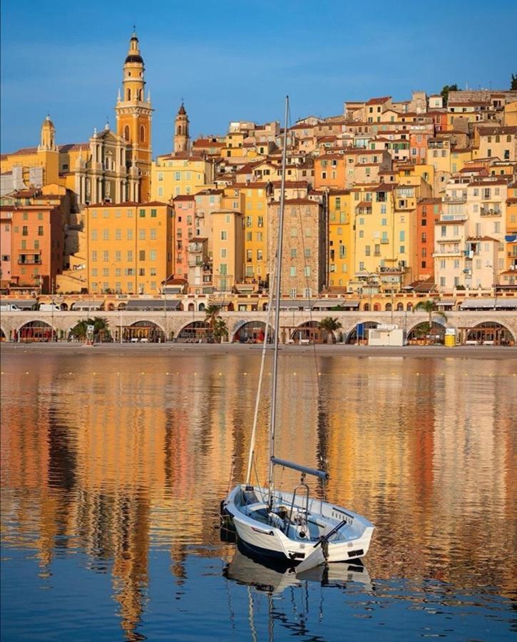 Magnifique Duplex Vue Mer Menton Exteriör bild